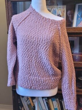 🥳2/$15🥳 Cozy Off-Shoulder Bouclé Sweater in Dusty Rose